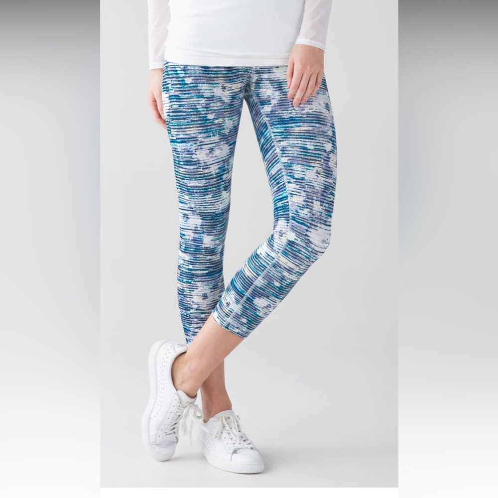 Lululemon Wunder Under Crop High Rise Blurry Belle